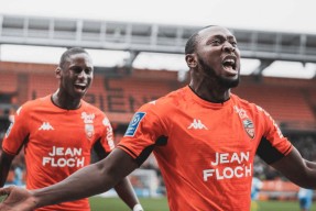 AYX中国-关于集结日体能课后，阿贾克斯状态回暖备战法甲，态度坚定，数据趋势出现新变化的信息-AYX中国